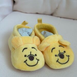 Winnie the Pooh bay shoes